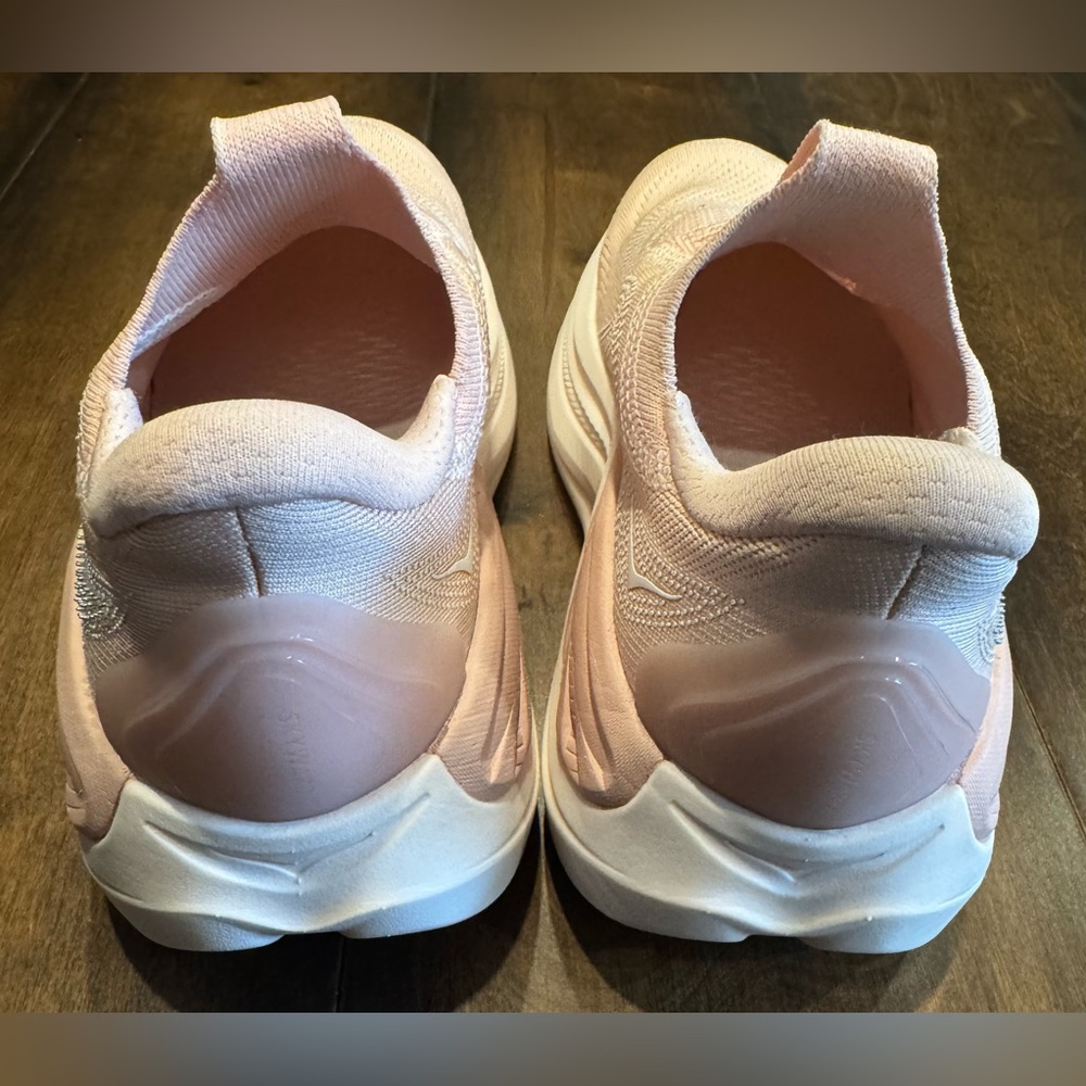 HOKA Skyward Laceless Recovery Sneaker - Picture 16 of 16